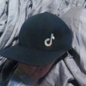 TikTok hat